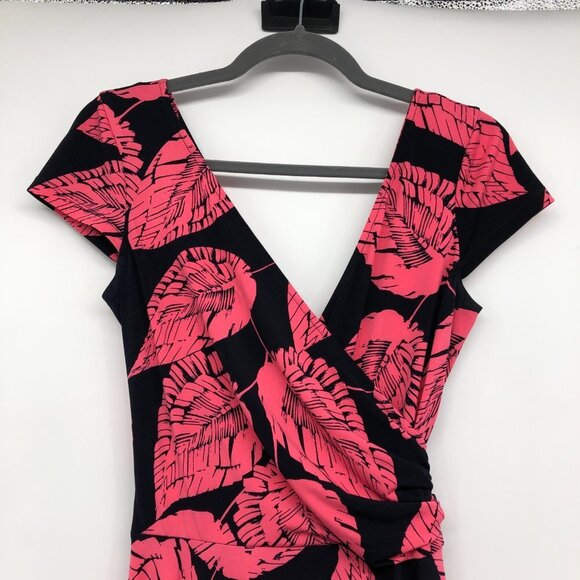 Maggy London Coral Leaf Pattern Faux Wrap Dress Size 4 - Picture 6 of 16